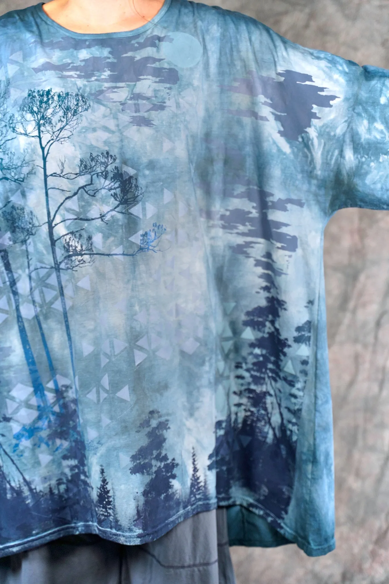 1255HD Art Tee Ionian River-P