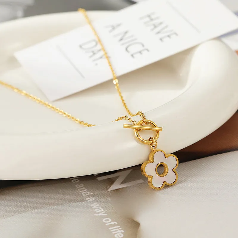 Floral Shell OT Chain Necklace for Women – Designer Collar Chain for Autumn and Winter Elegance