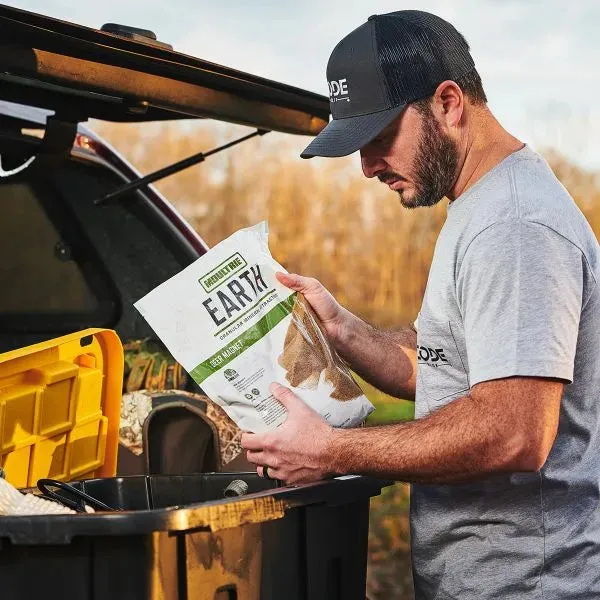 Moultrie Deer Magnet® Granular Mineral Attractant